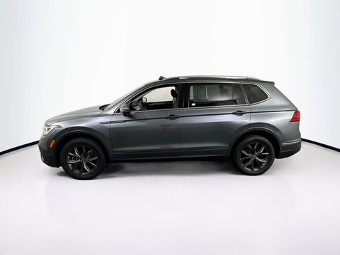Used 2022 Volkswagen Tiguan SE image 8