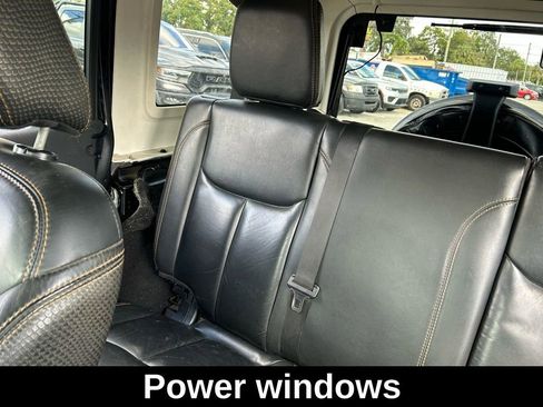 Used 2014 Jeep Wrangler Unlimited Sahara image 12