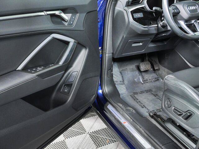 Used 2024 Audi Q3 2.0T Premium AWD/4WD image 7