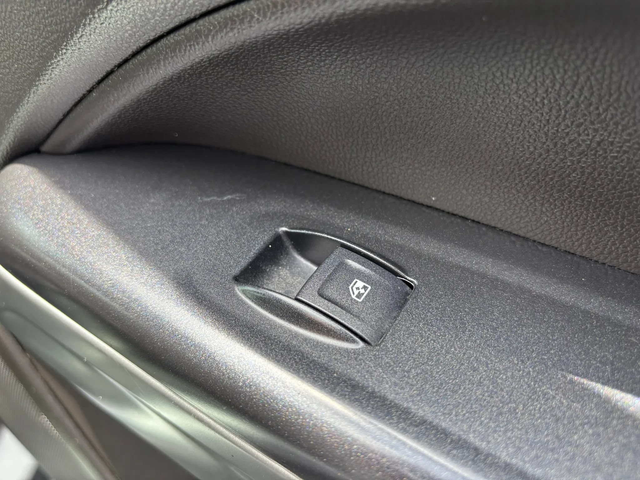 Used 2016 Chevrolet Colorado LT w/ LT Convenience Package RWD image 47