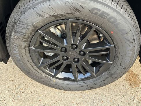 New 2026 Toyota Grand Highlander XLE image 33