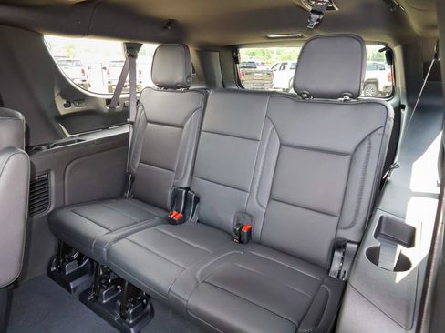 New 2026 GMC Yukon XL Denali w/ Denali Reserve Package AWD/4WD image 13