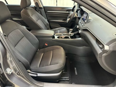 Certified 2021 Nissan Altima 2.5 SV image 13