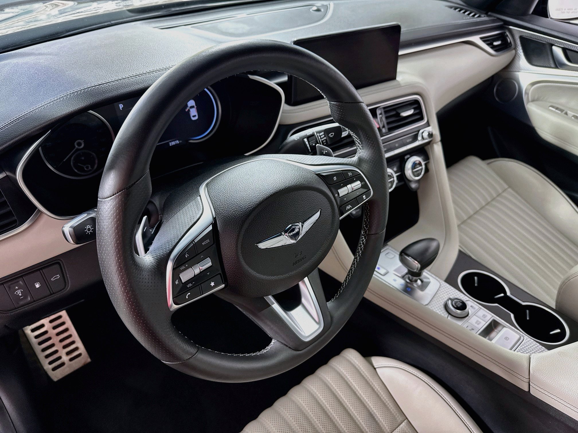 Used 2023 Genesis G70 2.0T w/ Sport Prestige Package AWD/4WD image 14