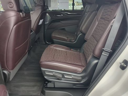Certified 2023 Cadillac Escalade Sport Platinum AWD/4WD image 24