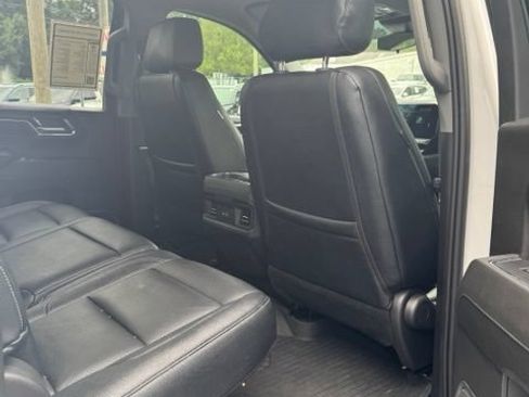 Used 2022 Chevrolet Silverado 1500 LT Trail Boss AWD/4WD image 11