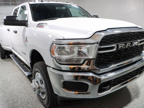 Used 2022 RAM 3500 Tradesman image 5