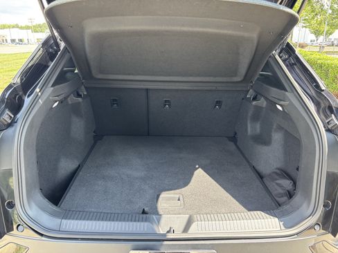 Used 2023 Volkswagen ID.4 Pro RWD image 34