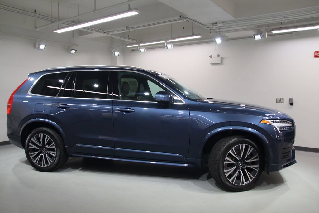 Used 2022 Volvo XC90 T6 Momentum w/ Advanced Package AWD/4WD image 11