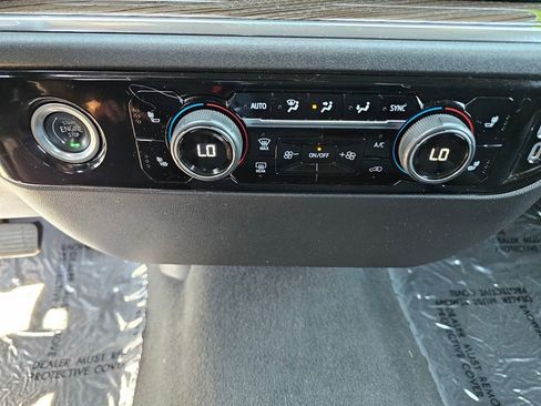 Used 2023 Chevrolet Silverado 1500 LT AWD/4WD image 30