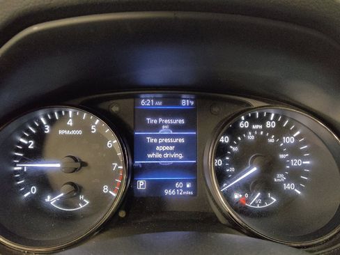 Used 2020 Nissan Rogue SV AWD/4WD image 23