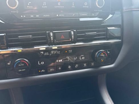 Used 2023 Nissan Pathfinder Rock Creek AWD/4WD image 33