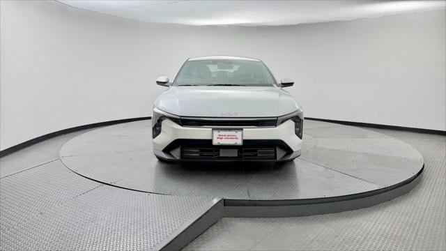 Used 2025 Kia K4 FWD image 12