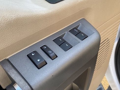 Used 2012 Ford F350 Lariat w/ Lariat Ultimate Pkg image 11