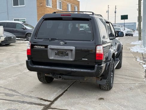 Used 2001 Toyota 4Runner SR5 image 7