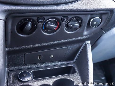 Used 2016 Ford Transit 350 XL image 16