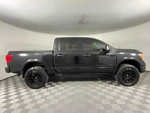Used 2019 Nissan Titan PRO-4X w/ Pro-4x Convenience Package image 2