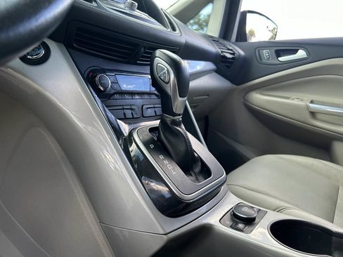 Used 2015 Ford C-MAX Energi SEL FWD image 12