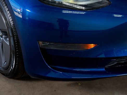 Used 2023 Tesla Model 3 Standard Range RWD image 9