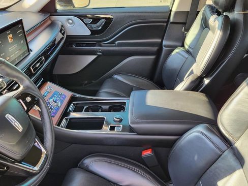 Used 2020 Lincoln Aviator Reserve w/ Equipment Group 202A image 31