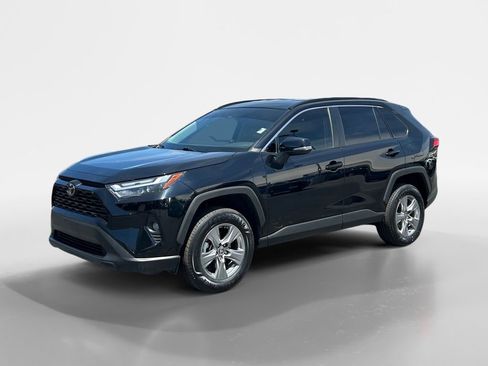 Used 2024 Toyota RAV4 XLE FWD image 21