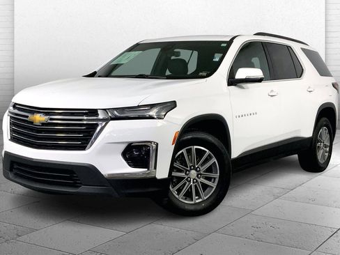 Used 2023 Chevrolet Traverse LT image 13