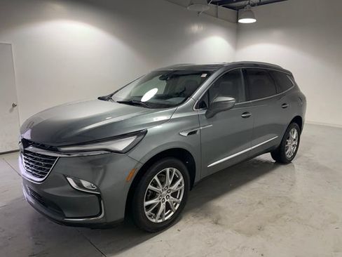 Certified 2023 Buick Enclave Essence w/ Experience Buick Package FWD image 3