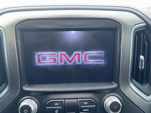 Used 2022 GMC Sierra 2500 Denali w/ Denali Ultimate Package image 9