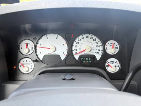 Used 2007 Dodge Ram 2500 Truck SLT AWD/4WD image 11
