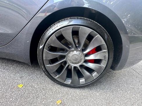 Used 2021 Tesla Model 3 Performance image 13