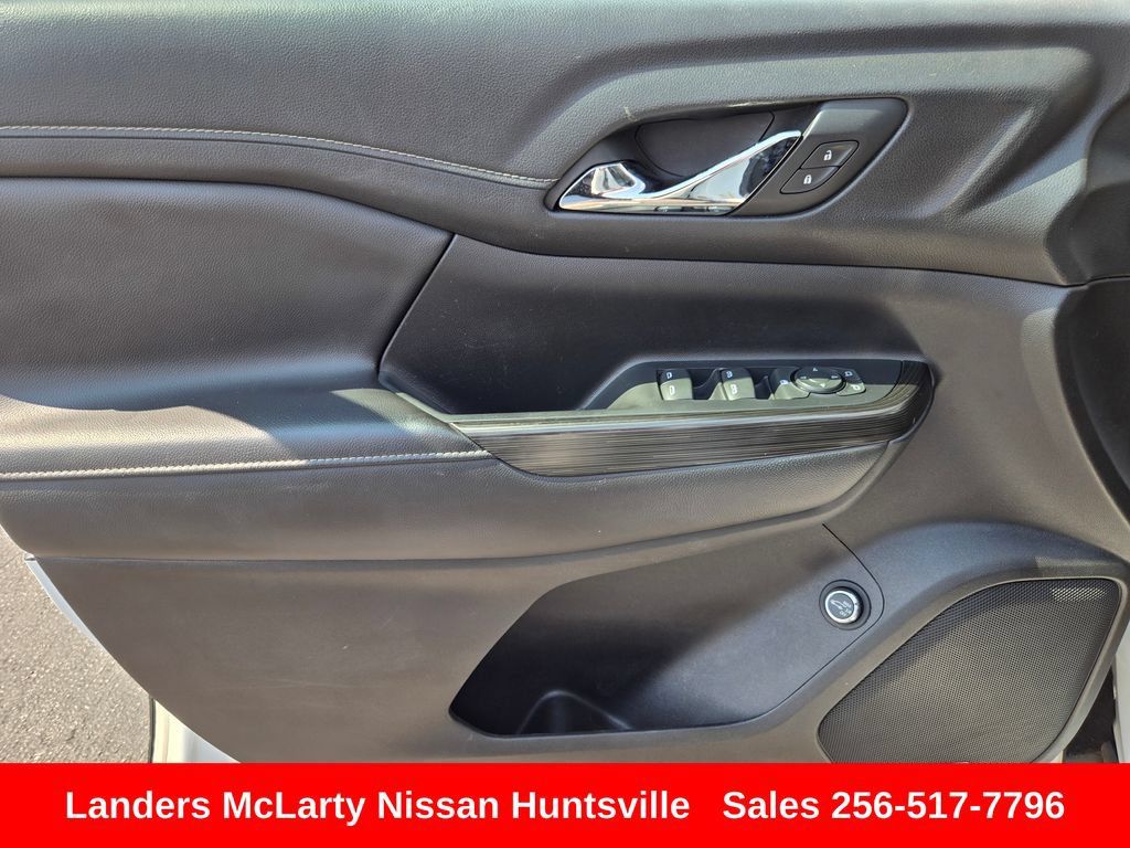 Used 2023 GMC Acadia SLT FWD image 21