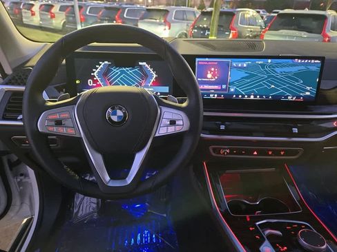 Used 2026 BMW X7 xDrive40i image 13