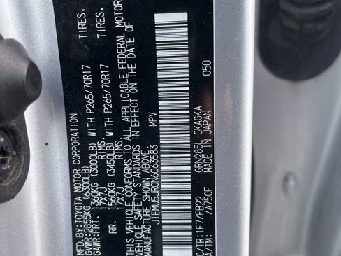 Used 2022 Toyota 4Runner SR5 AWD/4WD image 10