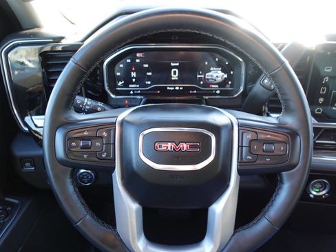 Used 2024 GMC Sierra 1500 Elevation image 40