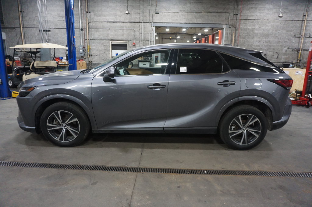 Used 2023 Lexus RX 350 Premium w/ Cold Area Package AWD/4WD image 20
