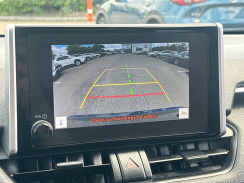 Used 2024 Toyota RAV4 SE w/ Weather & Moonroof Package AWD/4WD image 25