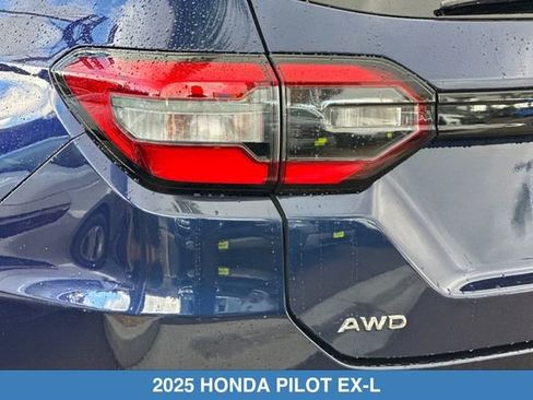 Certified 2025 Honda Pilot EX-L image 31