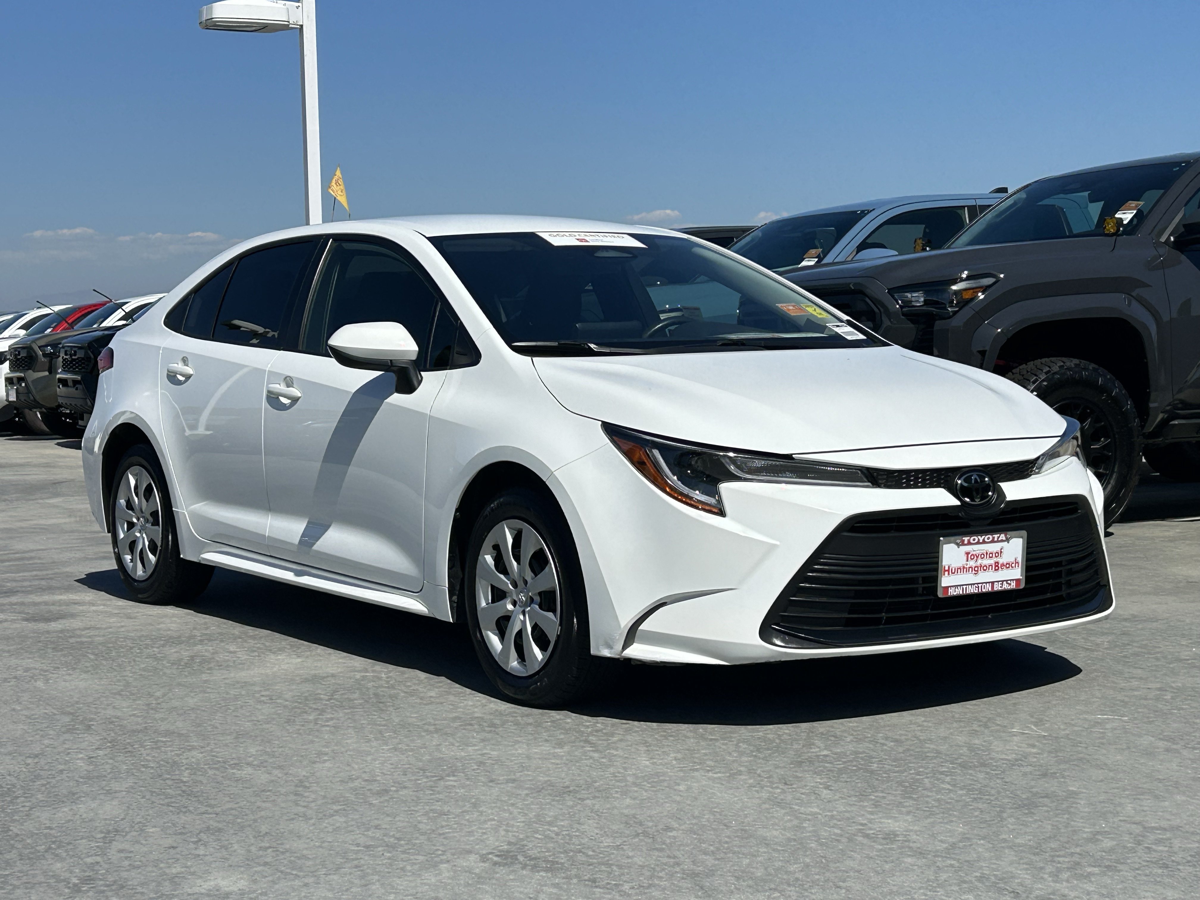 Certified 2023 Toyota Corolla LE FWD image 2