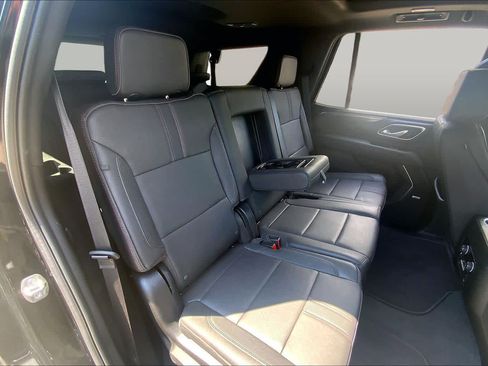 Used 2024 Chevrolet Tahoe RST w/ Luxury Package AWD/4WD image 20