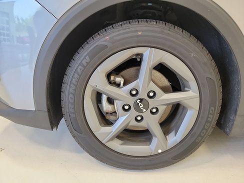 Used 2025 Kia K4 FWD image 7