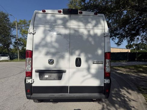Used 2025 RAM ProMaster 2500 w/ Safety Group FWD image 10