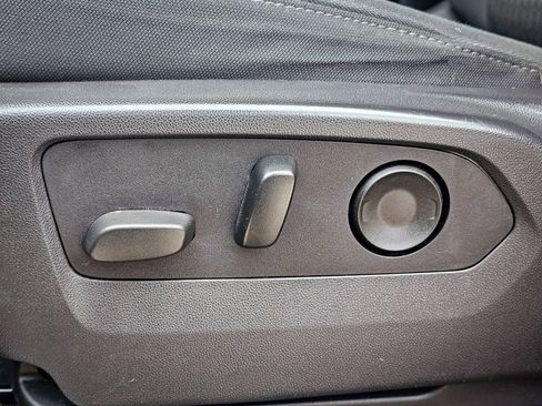 Certified 2024 GMC Sierra 1500 SLE w/ Preferred Package image 15