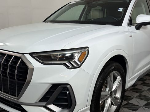 Used 2023 Audi Q3 2.0T Premium w/ Convenience Package AWD/4WD image 18