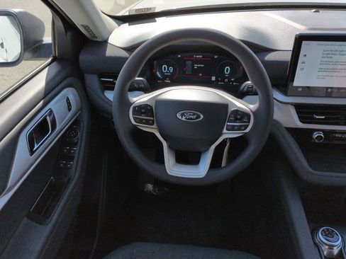New 2026 Ford Explorer Active image 16