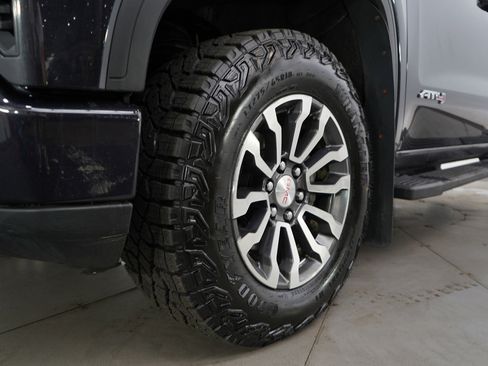 Used 2022 GMC Sierra 1500 AT4 image 29
