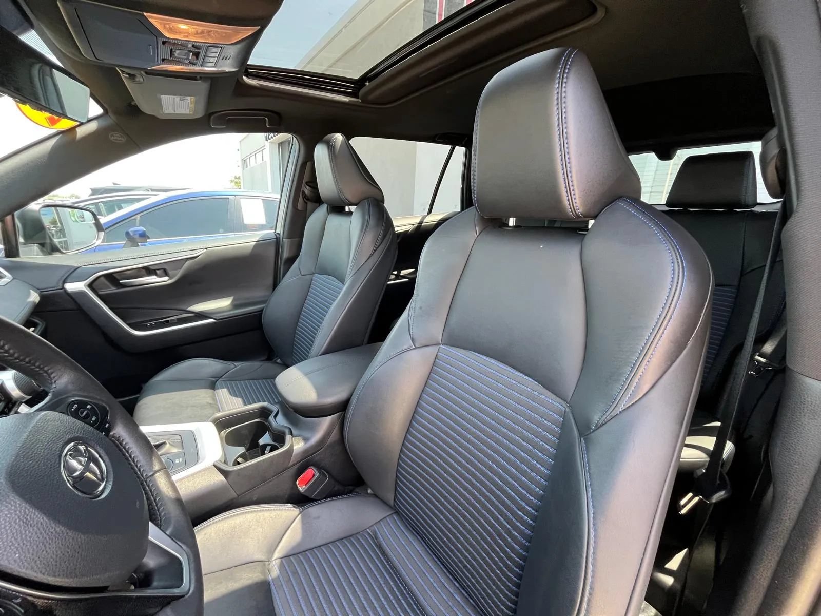 Used 2021 Toyota RAV4 XSE AWD/4WD image 28