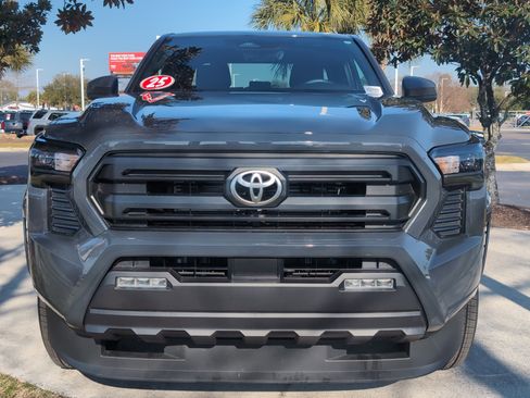 Certified 2025 Toyota Tacoma SR5 image 3