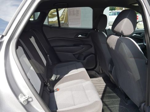 Used 2024 Chevrolet Trax RS w/ Driver Confidence Package FWD image 11