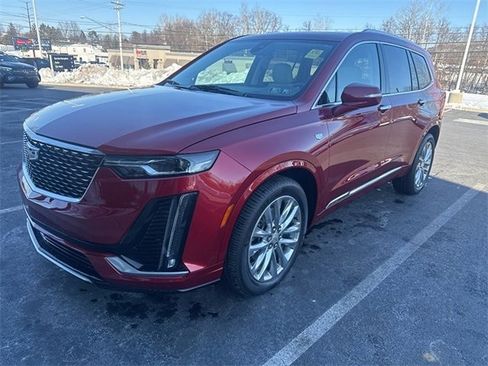 Used 2021 Cadillac XT6 Premium Luxury image 1