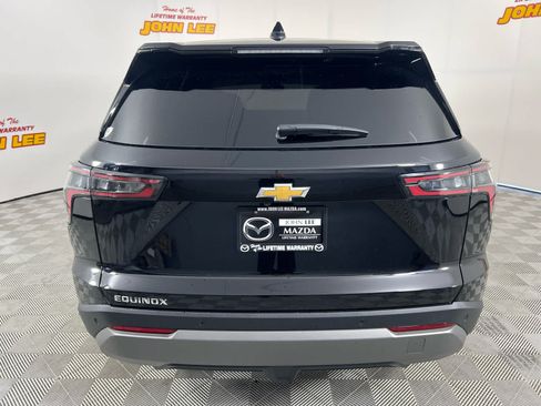 Used 2025 Chevrolet Equinox LT FWD image 4